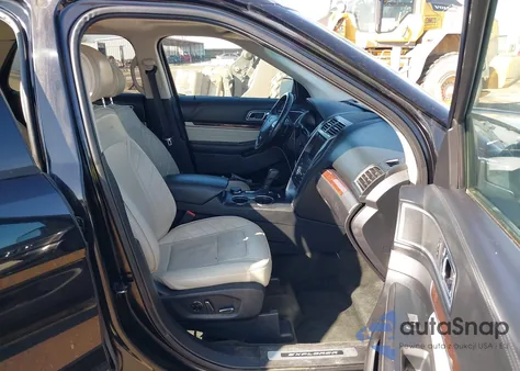 2016 Ford Explorer Platinum z USA, uszkodzony, nr VIN 1FM5K8HT5GGD03169